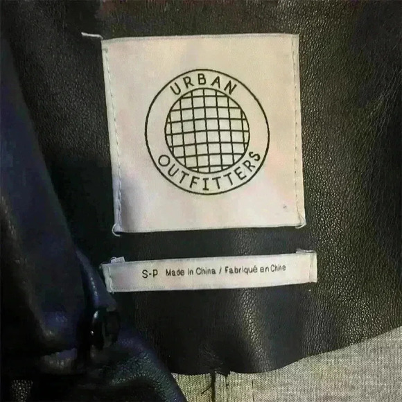 Urban Outfitters Women's Black Vegan Leather Moto Jacket Size S - Picture 3 of 10